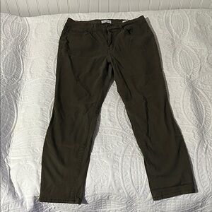 Jessica Simpson women’s forest green crop pants sz: 29